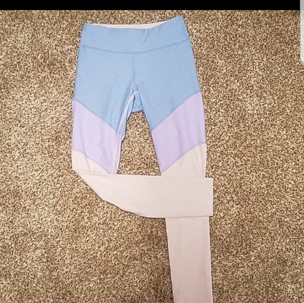 Lilac/lavender/dahlia outdoor voices 7/8